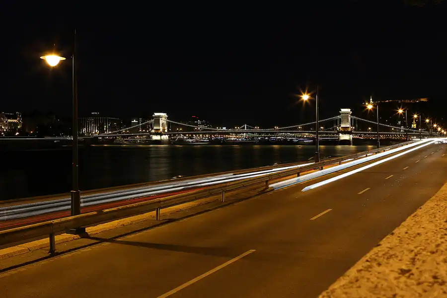 112 | 2019 | Budapest | Kettenbrücke – Széchenyi Lánchíd | © carsten riede fotografie