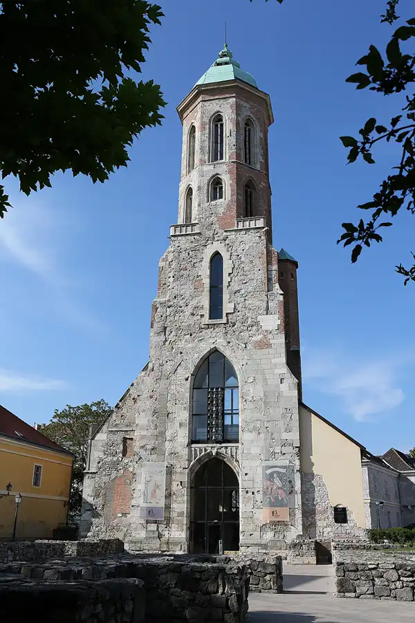 127 | 2019 | Budapest | Maria-Magdalena-Kirche – Mária Magdolna Torony | © carsten riede fotografie