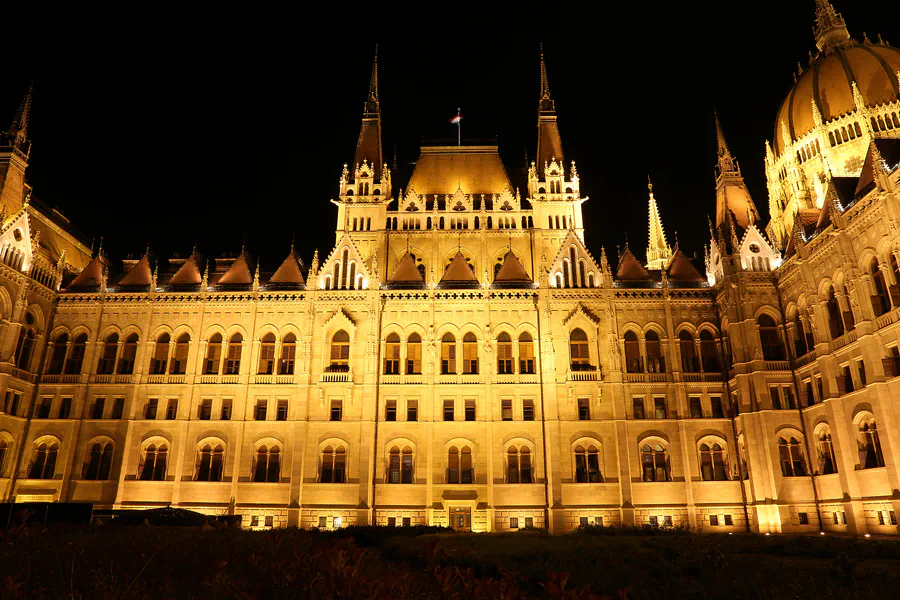 008 | 2019 | Budapest | Parlamentsgebäude – Országház | © carsten riede fotografie