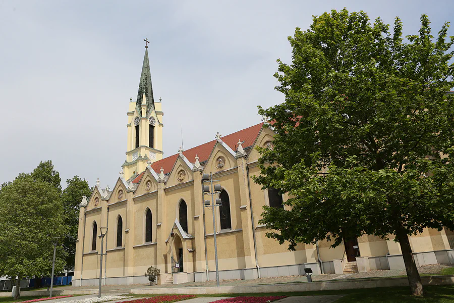 106 | 2019 | Budapest | Katholische Kirche – Egek Királynéja templom | © carsten riede fotografie