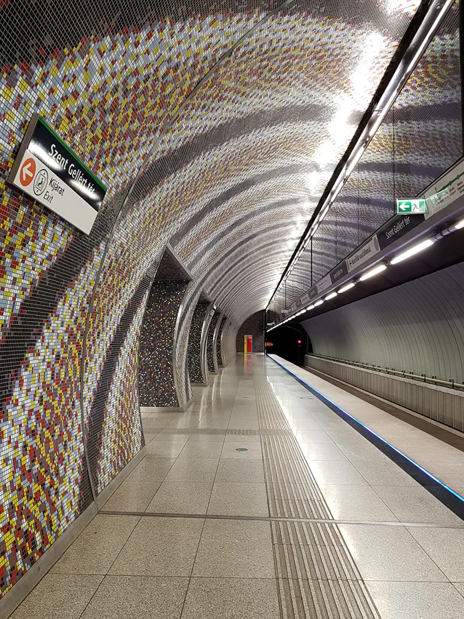 196 | 2019 | Budapest | Metro M4 – Szent Gellért tér Műegyetem | © carsten riede fotografie