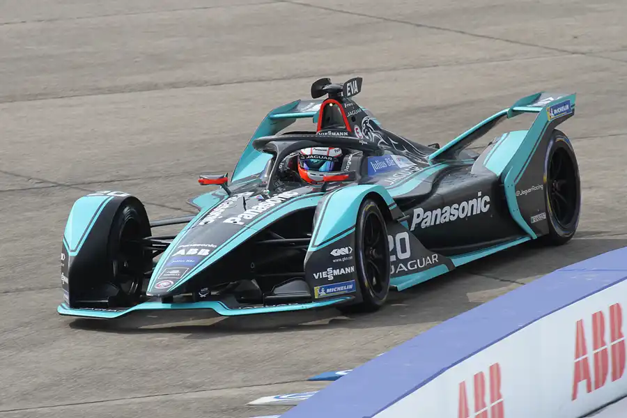 058 | 2019 | Berlin | Jaguar I-Type 3 | Panasonic Jaguar Racing | Mitch Evans | © carsten riede fotografie