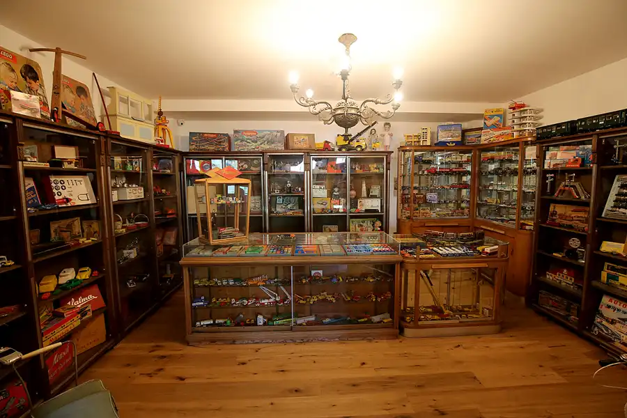 032 | 2019 | Bernkastel-Kues | Zylinderhaus | © carsten riede fotografie