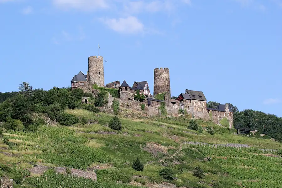 001 | 2019 | Alken | Burg Thurant | © carsten riede fotografie