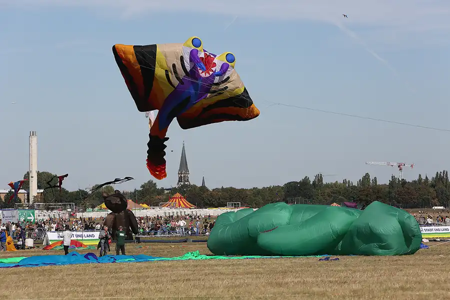 031 | 2019 | Berlin | Festival der Riesendrachen | © carsten riede fotografie