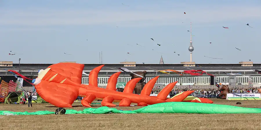 040 | 2019 | Berlin | Festival der Riesendrachen | © carsten riede fotografie