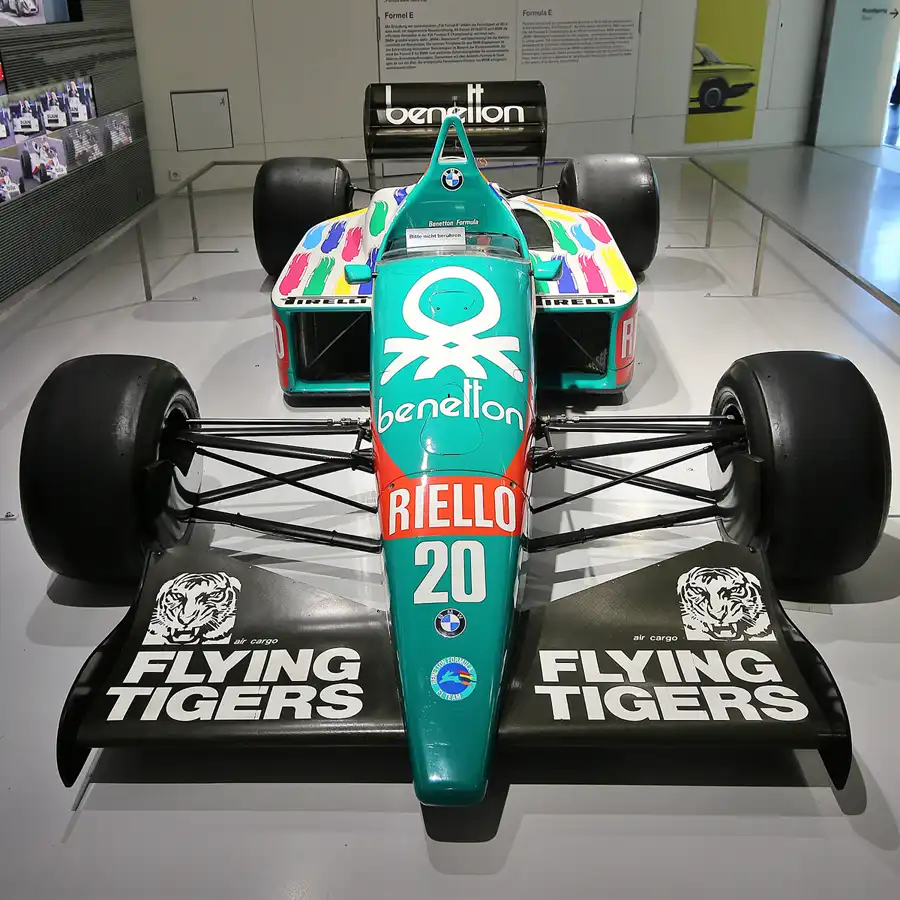 002 | 2019 | München | BMW Museum | Benetton-BMW B186 (1986) | © carsten riede fotografie