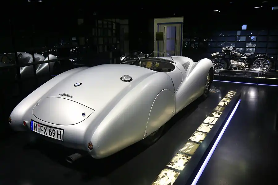 042 | 2019 | München | BMW Museum | © carsten riede fotografie