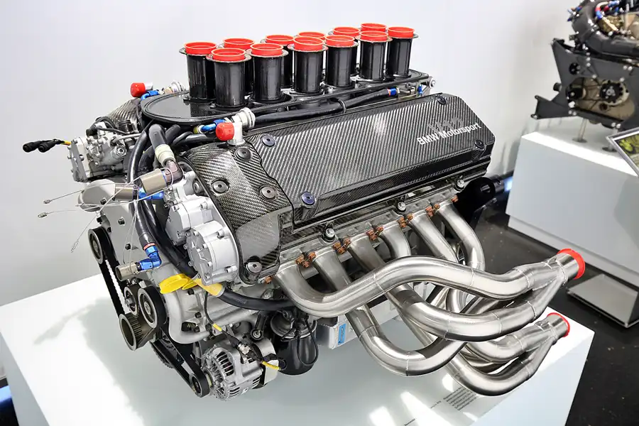 071 | 2019 | München | BMW Museum | © carsten riede fotografie