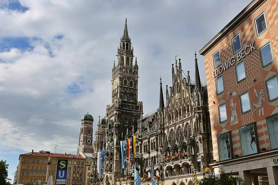 017 | 2019 | München | Neues Rathaus | © carsten riede fotografie