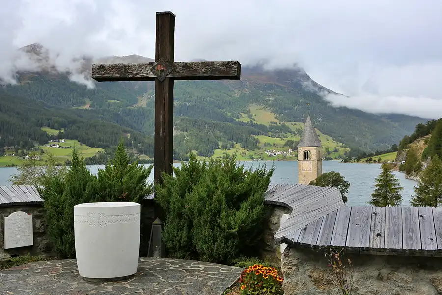 200 | 2019 | Graun | Friedhof | © carsten riede fotografie