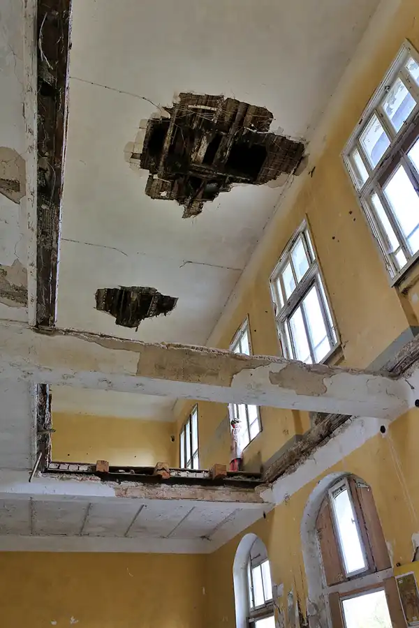 024 | 2019 | Strelitz-Alt | Mecklenburg-Strelitzsche Landesirrenanstalt Domjüch – artbase 2019 | © carsten riede fotografie