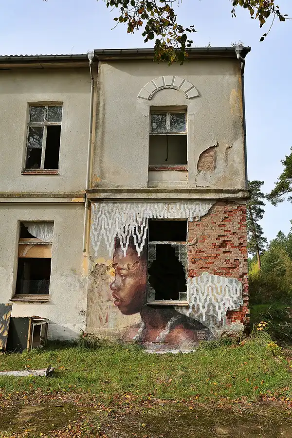 060 | 2019 | Strelitz-Alt | Mecklenburg-Strelitzsche Landesirrenanstalt Domjüch – artbase 2019 | © carsten riede fotografie