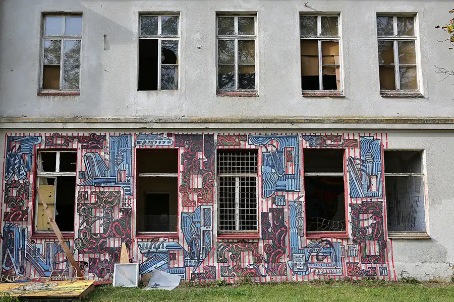 061 | 2019 | Strelitz-Alt | Mecklenburg-Strelitzsche Landesirrenanstalt Domjüch – artbase 2019 | © carsten riede fotografie