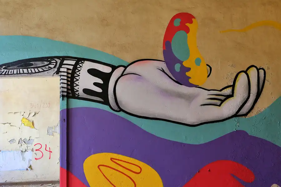 084 | 2019 | Strelitz-Alt | Mecklenburg-Strelitzsche Landesirrenanstalt Domjüch – artbase 2019 | © carsten riede fotografie