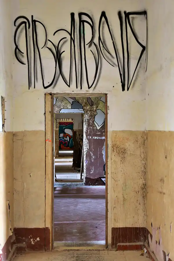 108 | 2019 | Strelitz-Alt | Mecklenburg-Strelitzsche Landesirrenanstalt Domjüch – artbase 2019 | © carsten riede fotografie