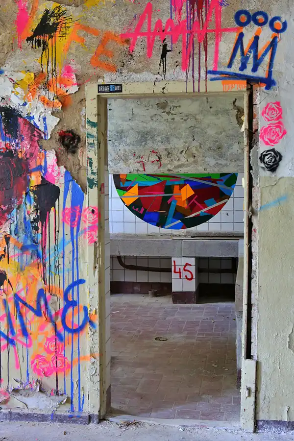 129 | 2019 | Strelitz-Alt | Mecklenburg-Strelitzsche Landesirrenanstalt Domjüch – artbase 2019 | © carsten riede fotografie