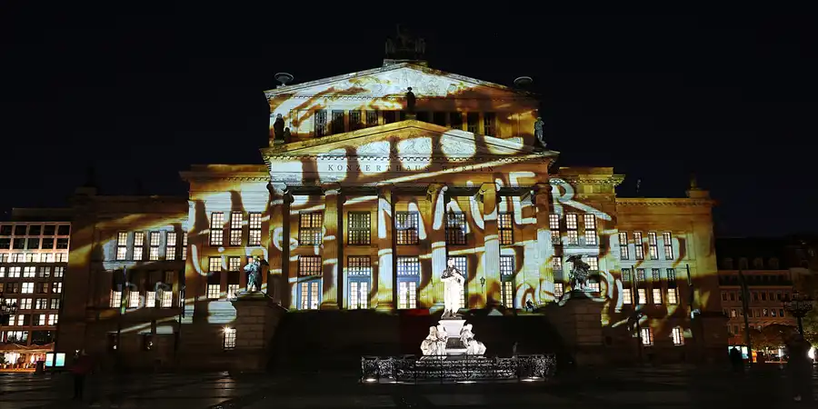 106 | 2019 | Berlin | Gendarmenmarkt – Konzerthaus Berlin | © carsten riede fotografie