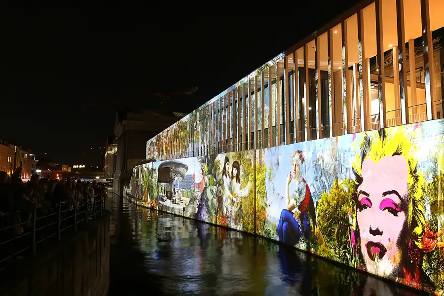 143 | 2019 | Berlin | James-Simon-Galerie | © carsten riede fotografie