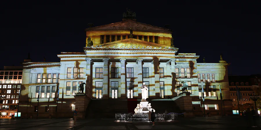 105 | 2019 | Berlin | Gendarmenmarkt – Konzerthaus Berlin | © carsten riede fotografie