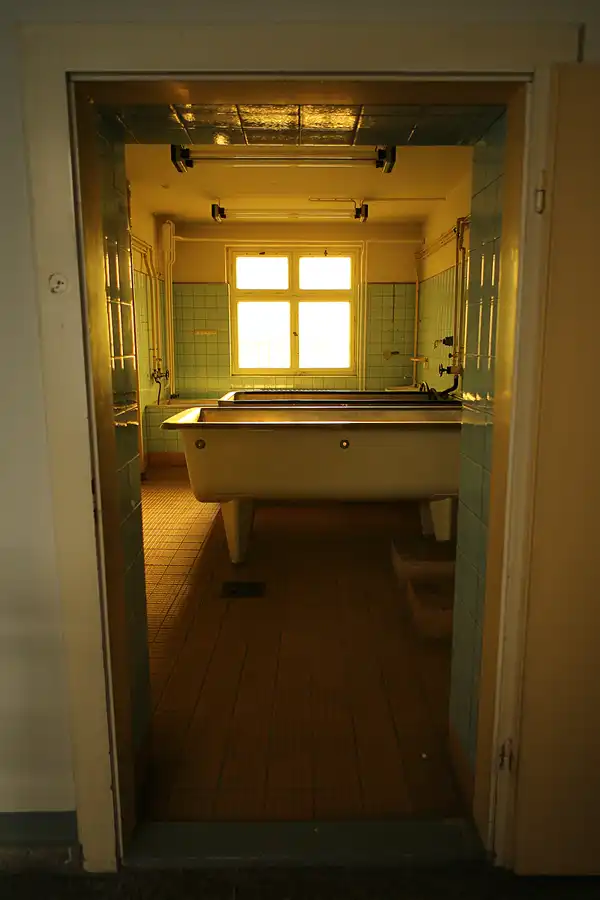 001 | 2020 | Berlin | Das Haftkrankenhaus in der Untersuchungshaftanstalt des Ministeriums für Staatssicherheit der DDR (MfS) Hohenschönhausen | © carsten riede fotografie