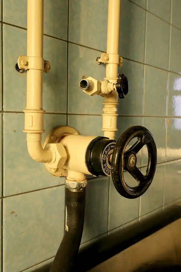 008 | 2020 | Berlin | Das Haftkrankenhaus in der Untersuchungshaftanstalt des Ministeriums für Staatssicherheit der DDR (MfS) Hohenschönhausen | © carsten riede fotografie