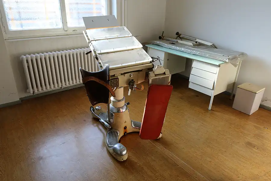 032 | 2020 | Berlin | Das Haftkrankenhaus in der Untersuchungshaftanstalt des Ministeriums für Staatssicherheit der DDR (MfS) Hohenschönhausen | © carsten riede fotografie