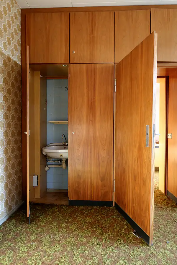 043 | 2020 | Berlin | Das Haftkrankenhaus in der Untersuchungshaftanstalt des Ministeriums für Staatssicherheit der DDR (MfS) Hohenschönhausen | © carsten riede fotografie