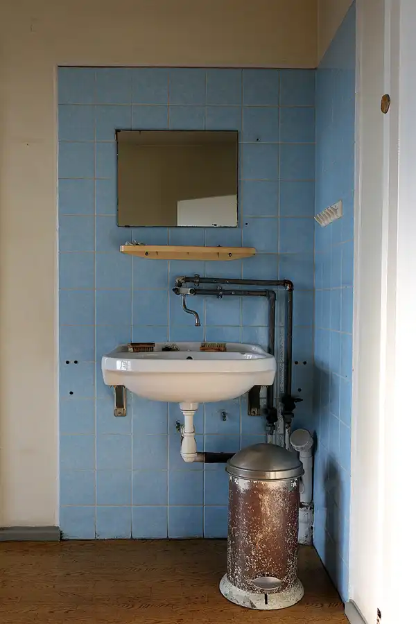 088 | 2020 | Berlin | Das Haftkrankenhaus in der Untersuchungshaftanstalt des Ministeriums für Staatssicherheit der DDR (MfS) Hohenschönhausen | © carsten riede fotografie