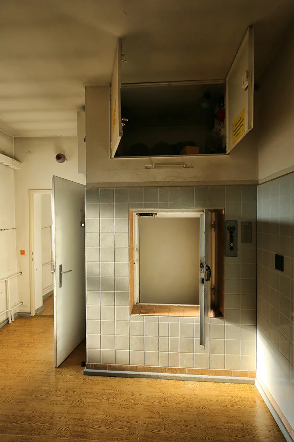 051 | 2020 | Berlin | Das Haftkrankenhaus in der Untersuchungshaftanstalt des Ministeriums für Staatssicherheit der DDR (MfS) Hohenschönhausen | © carsten riede fotografie