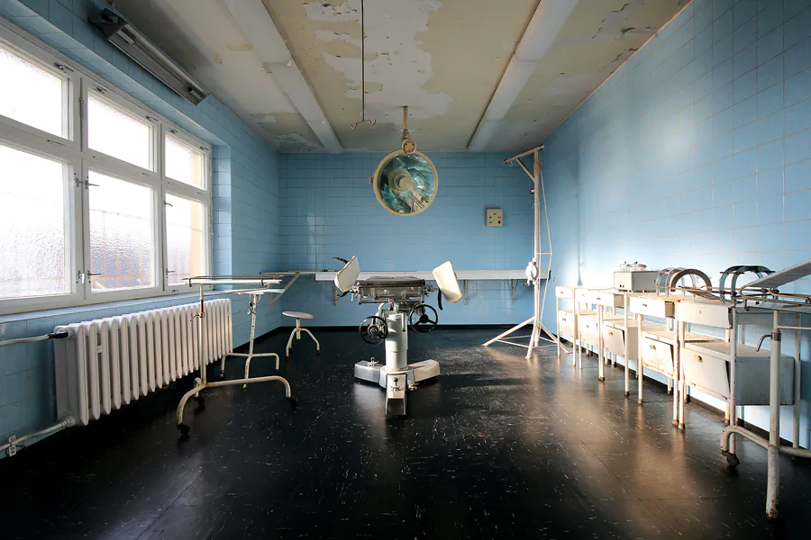 071 | 2020 | Berlin | Das Haftkrankenhaus in der Untersuchungshaftanstalt des Ministeriums für Staatssicherheit der DDR (MfS) Hohenschönhausen | © carsten riede fotografie