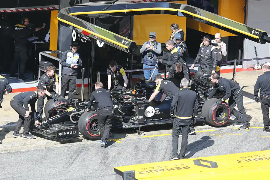 274 | 2020 | Barcelona | Renault R.S.20 | Esteban Ocon | © carsten riede fotografie