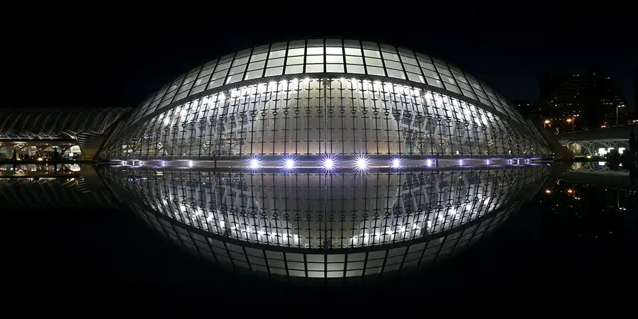 054 | 2020 | Valencia | Ciutat de les Arts i les Ciències | © carsten riede fotografie