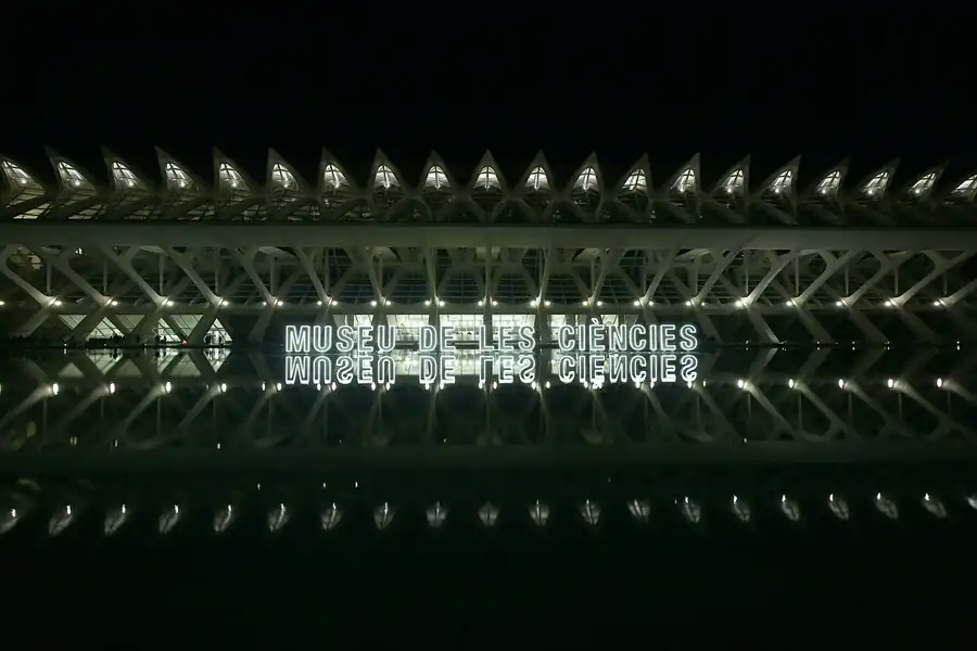 088 | 2020 | Valencia | Ciutat de les Arts i les Ciències | © carsten riede fotografie