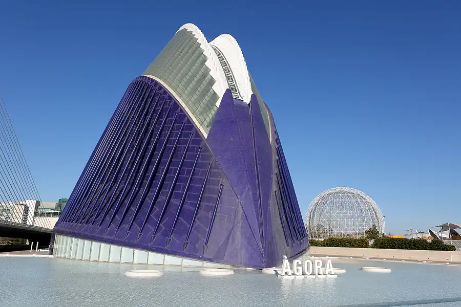 106 | 2020 | Valencia | Ciutat de les Arts i les Ciències | © carsten riede fotografie