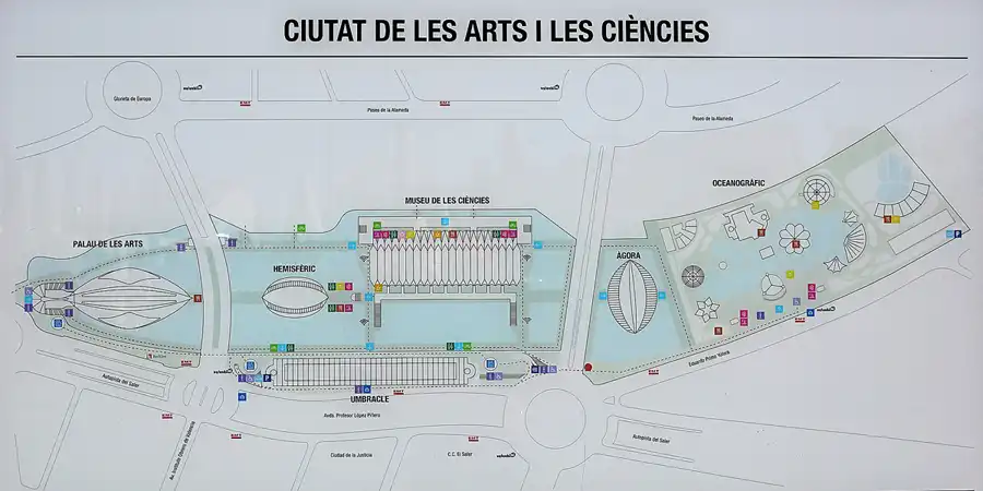 133 | 2020 | Valencia | Ciutat de les Arts i les Ciències | © carsten riede fotografie