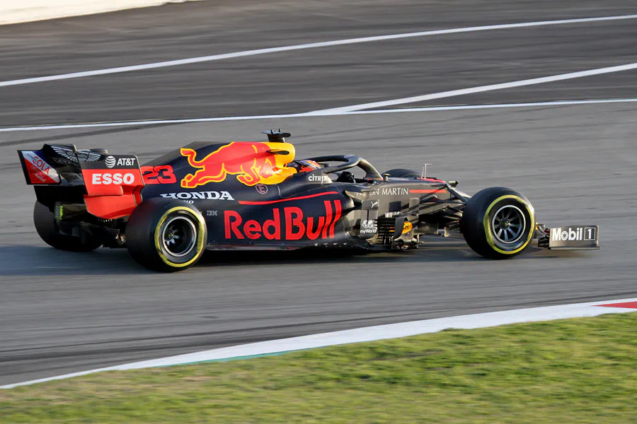 324 | 2020 | Barcelona | Red Bull-Honda RB16 | Alexander Albon | © carsten riede fotografie