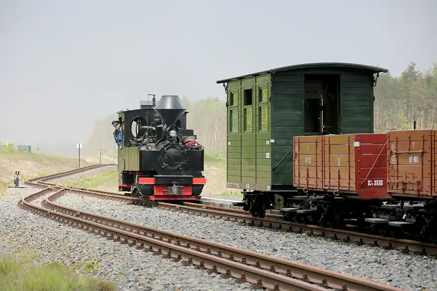 104 | 2020 | Weisswasser | Tonbahn – Bahnhof Schwerer Berg | © carsten riede fotografie