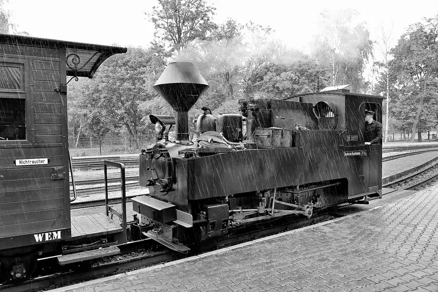 114 | 2020 | Weisswasser | Tonbahn – Bahnhof Teichstrasse | © carsten riede fotografie