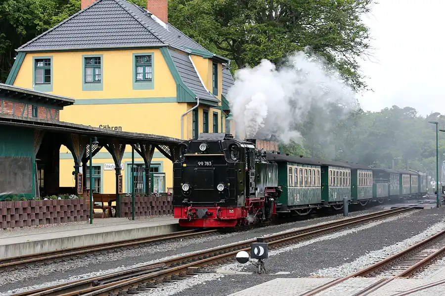 051 | 2020 | Göhren | Bahnhof – Rasender Roland | © carsten riede fotografie