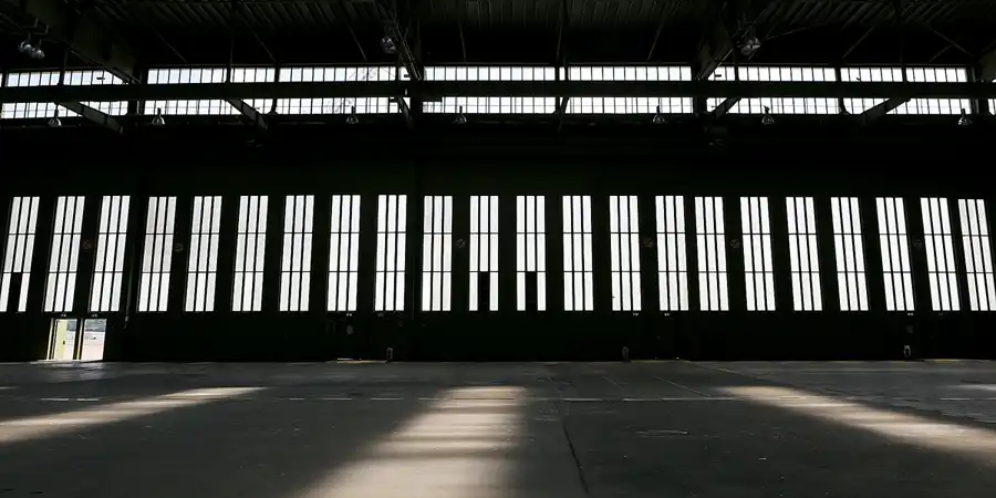 073 | 2020 | Berlin | Flughafen Tempelhof | © carsten riede fotografie