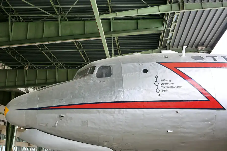 087 | 2020 | Berlin | Flughafen Tempelhof | © carsten riede fotografie
