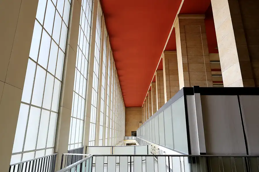 116 | 2020 | Berlin | Flughafen Tempelhof | © carsten riede fotografie