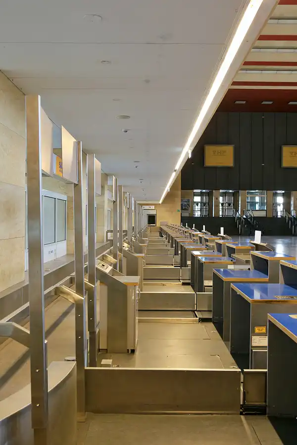 122 | 2020 | Berlin | Flughafen Tempelhof | © carsten riede fotografie