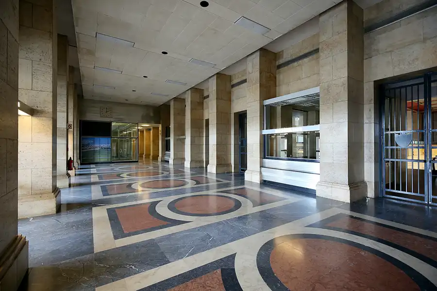 173 | 2020 | Berlin | Flughafen Tempelhof | © carsten riede fotografie