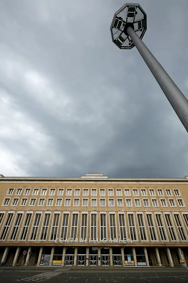 175 | 2020 | Berlin | Flughafen Tempelhof | © carsten riede fotografie