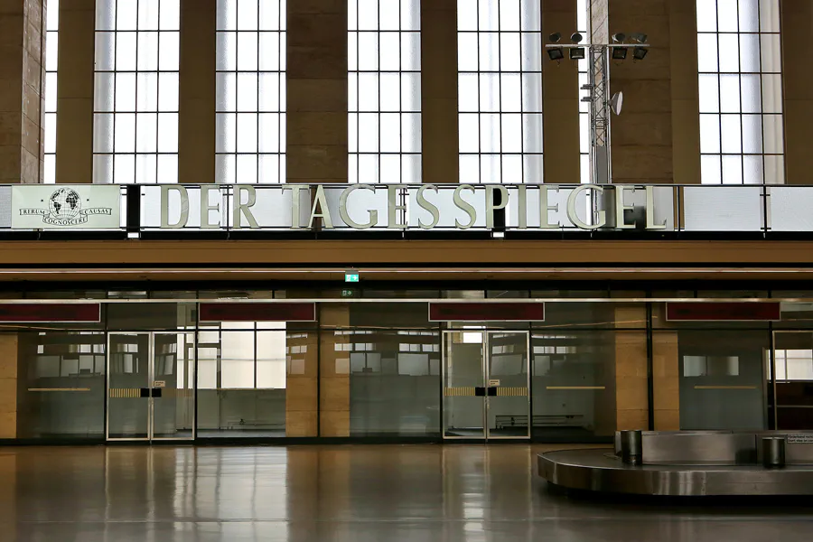 121 | 2020 | Berlin | Flughafen Tempelhof | © carsten riede fotografie