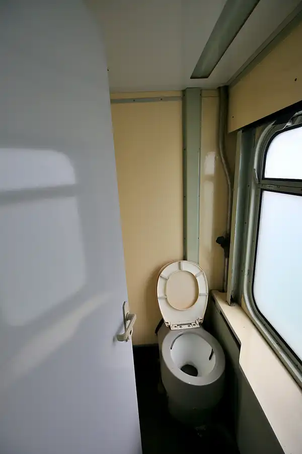 119 | 2020 | Stassfurt | Bahnbetriebswerk Stassfurt – Katastrophenzug der Deutschen Reichsbahn – K9-Zug | © carsten riede fotografie