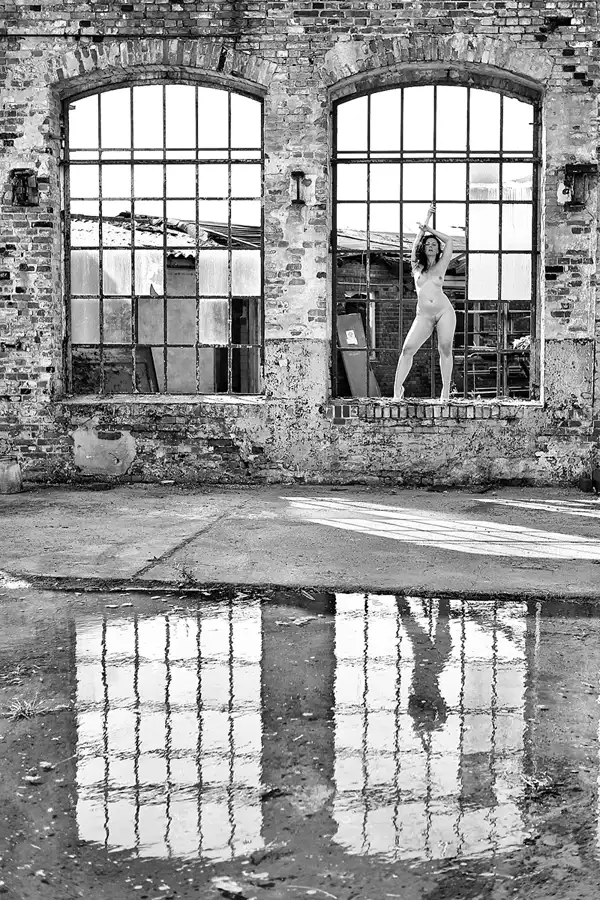 267 | 2020 | Wittenberge | Bahnbetriebswerk Wittenberge – Historischer Lokschuppen – Model Angelina | © carsten riede fotografie