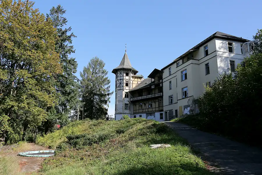001 | 2020 | Bad Blankenburg | Sanatorium Schwarzeck | © carsten riede fotografie